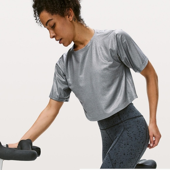 🔥SALE Lululemon x soulcycle tee - Picture 1 of 7